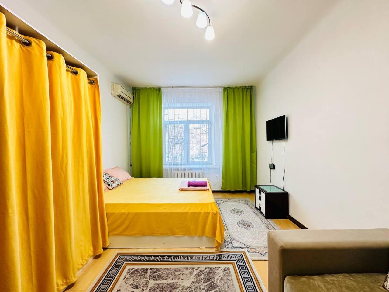 Apartment уют в центре золотого квадрата на кунаева рядом с метро и парками Almaty