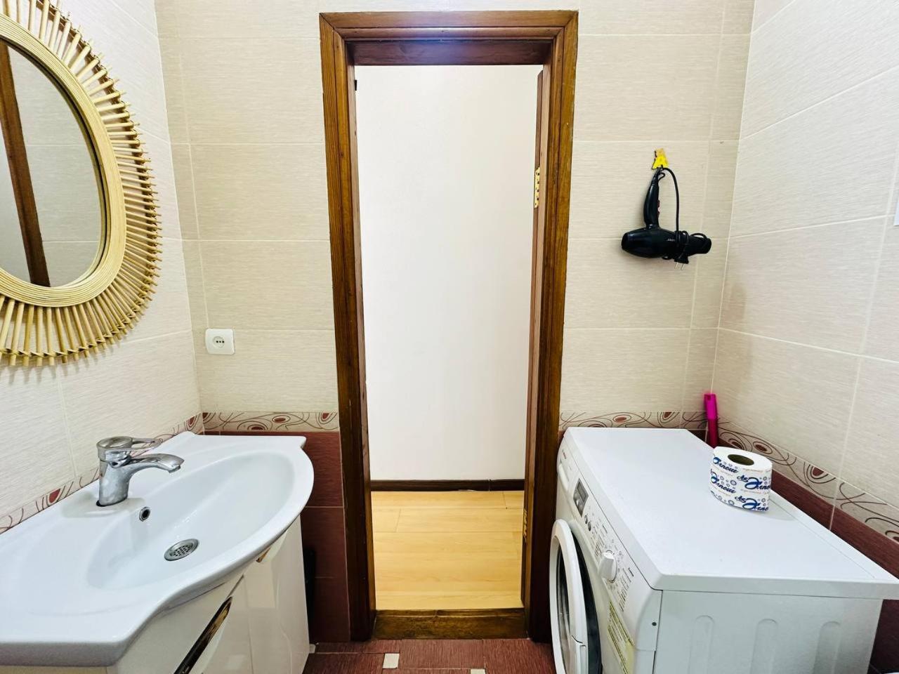 Apartment уют в центре золотого квадрата на кунаева рядом с метро и парками *