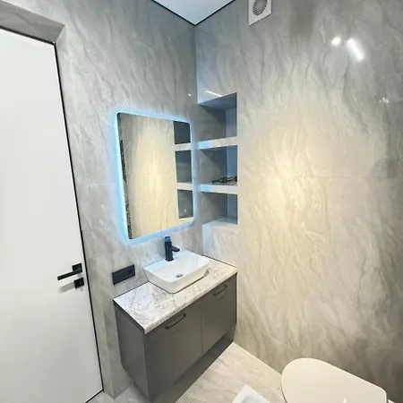 Элитный Студия Возле Мега Парка Жк Бизнес Класса Almaty Exterior photo